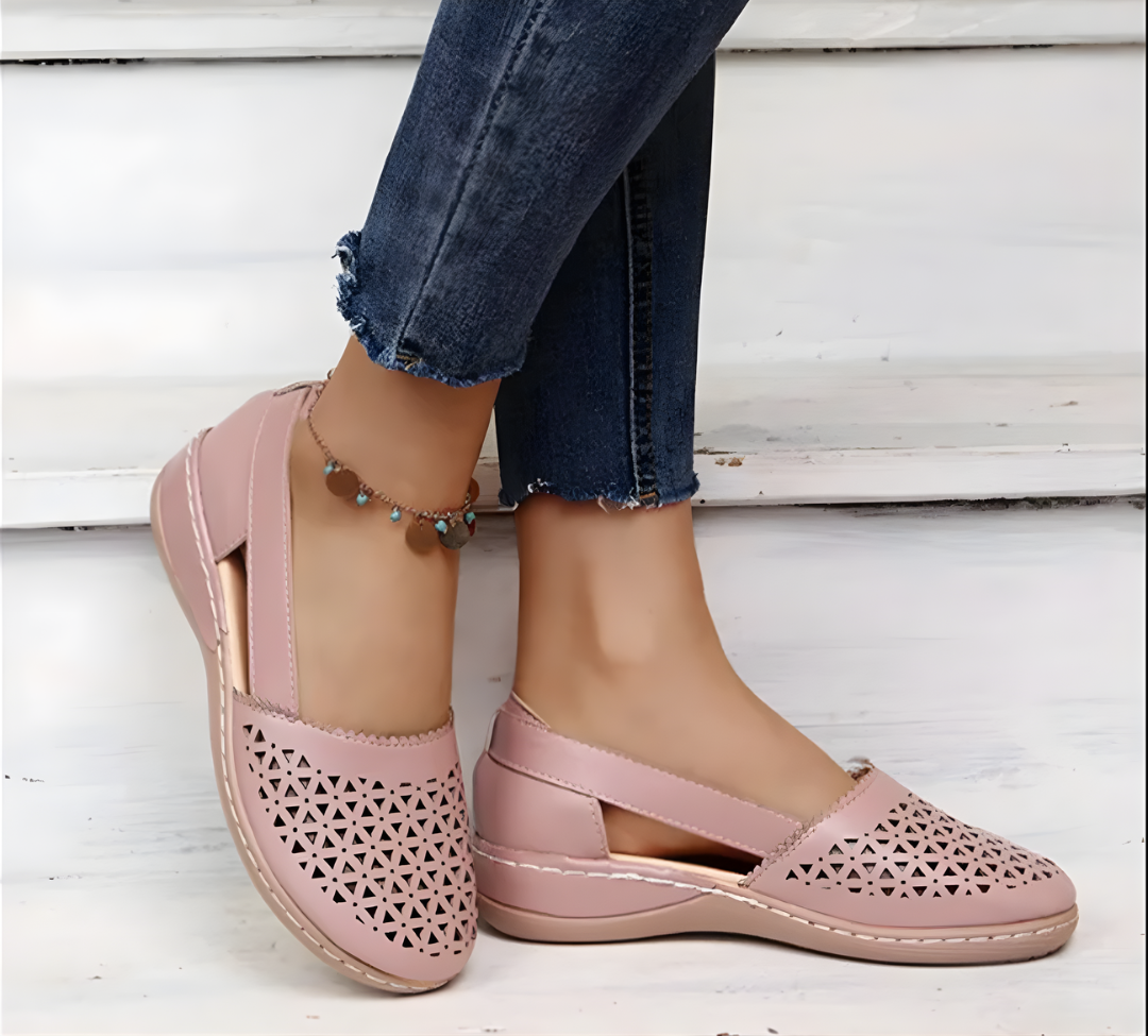 Bardot Perforated Wedge Shoes in Light Pink