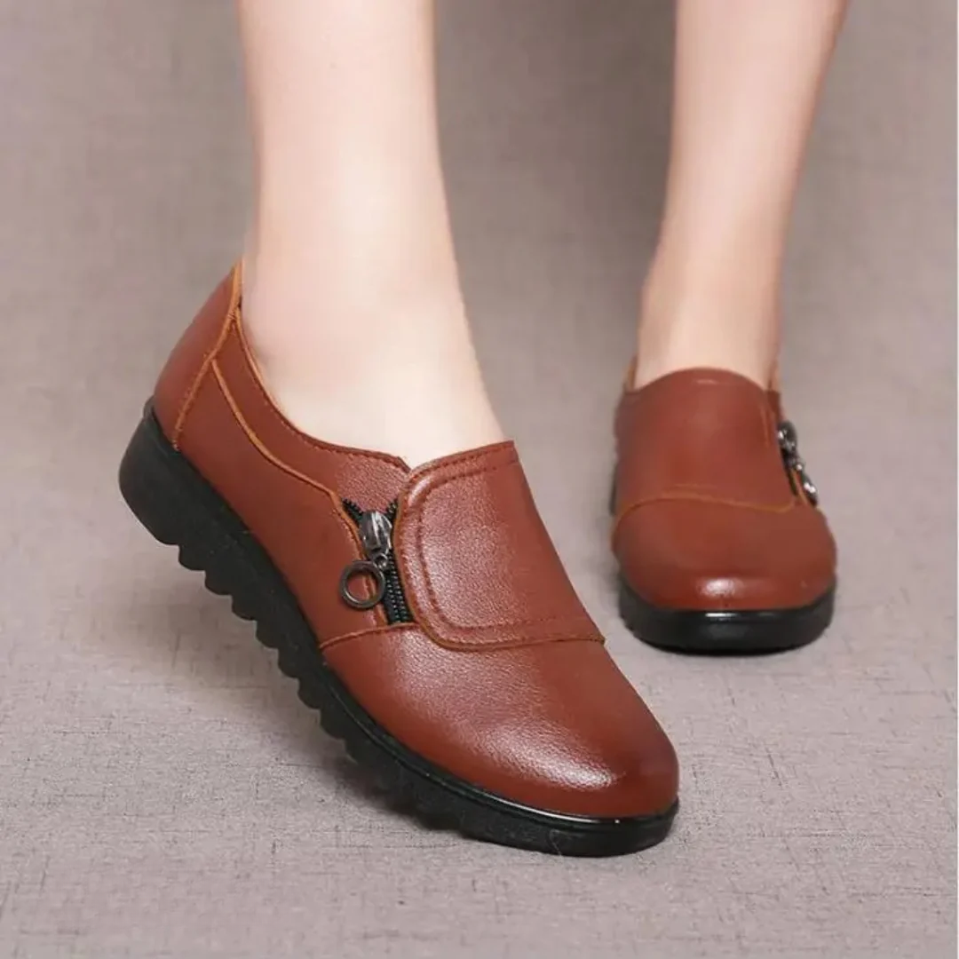 Bunny Side Zip Shoes in Brown