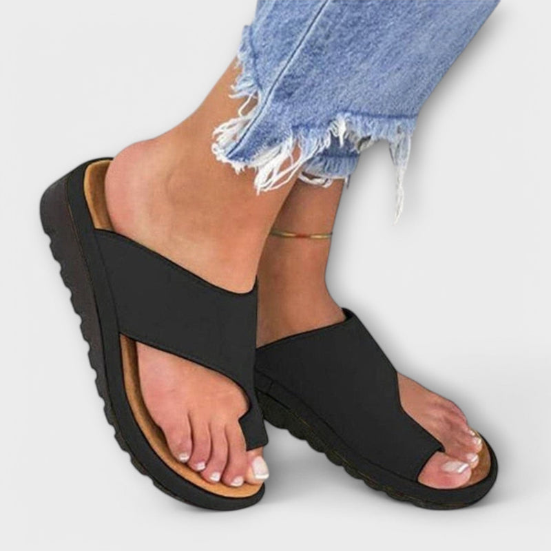 Candice Toe-Loop Slides