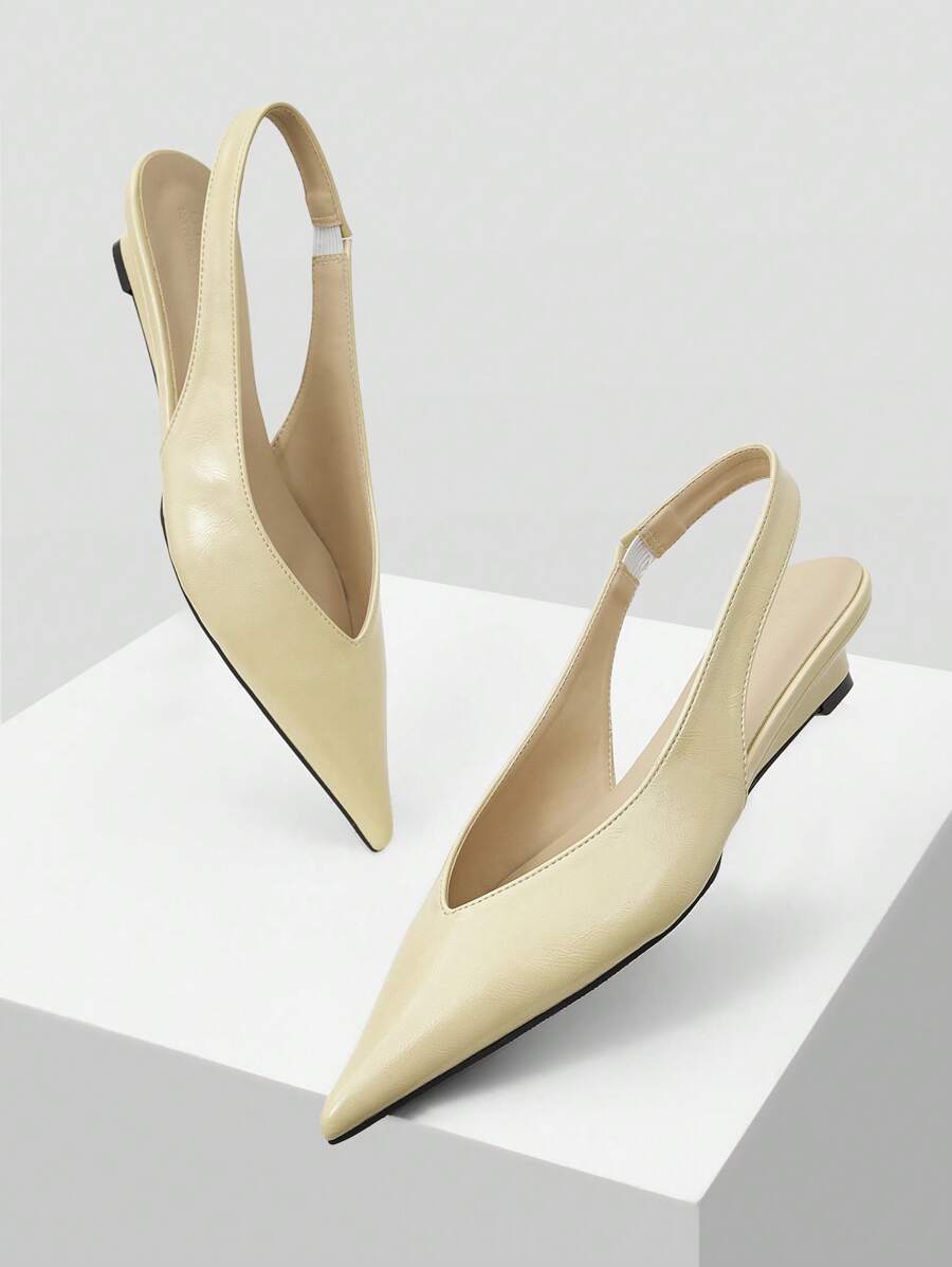 Flossie Pointed Slingback Wedges in Apricot