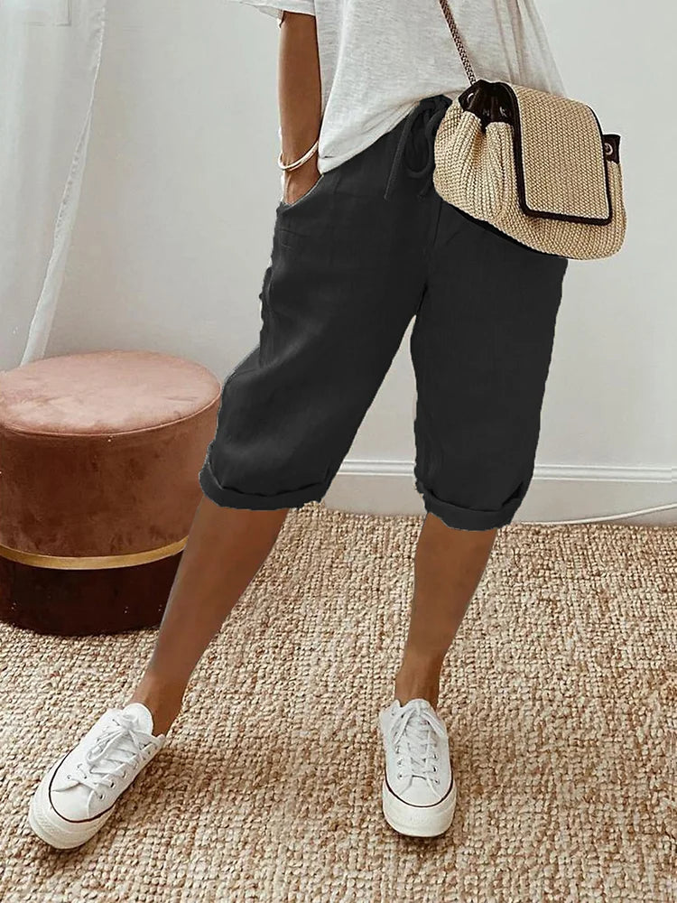 Katy Drawstring Cuffed Shorts in Black