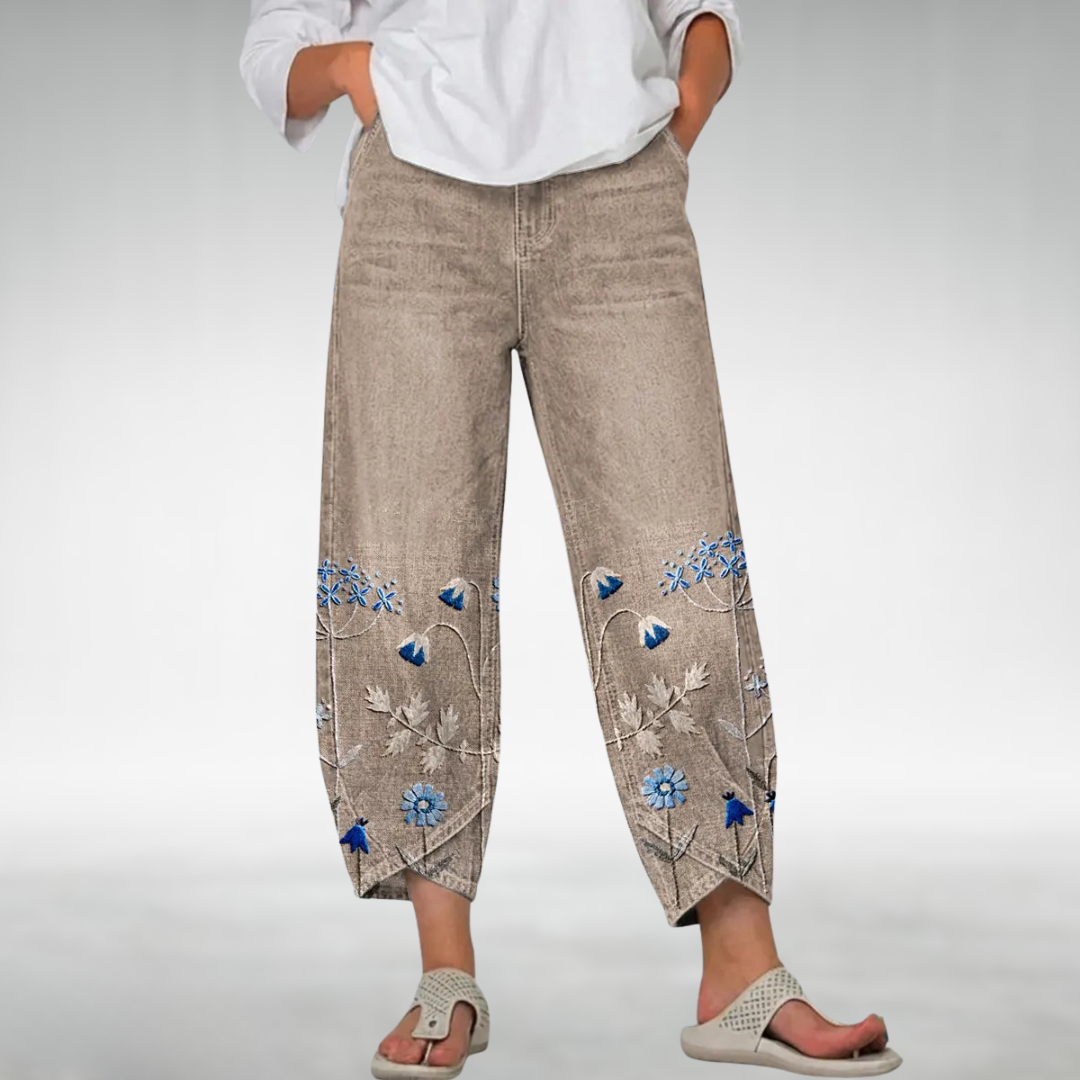 Lupe Wildflower Tapered Pants in Khaki