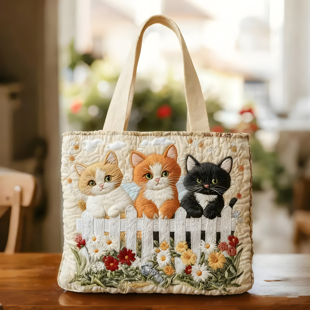 Lynne Kittens Fence Tote
