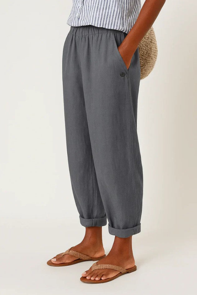 Marilyn Cropped Pull-On Pants in Dark Grey