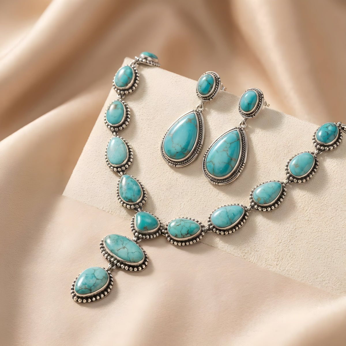 Sonia Cabochon Jewellery Set in Turquoise