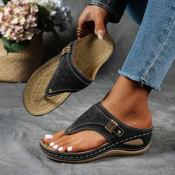 Toni Cut-Out Toe-Post Wedges in Black